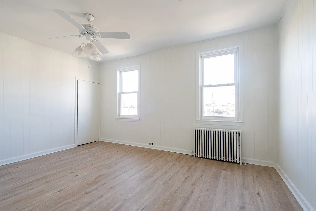 Building Photo - 200 West St #2
