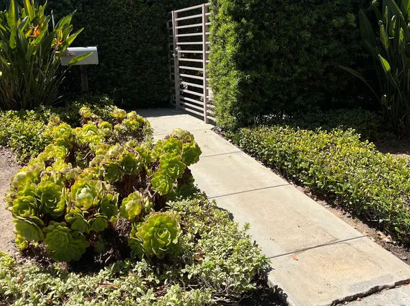 (undisclosed Address), Long Beach, CA 90807