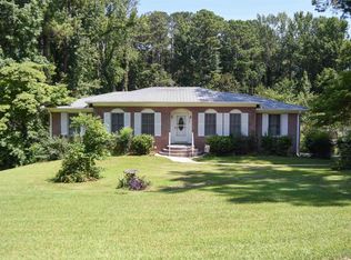 309 Valley Rd, Weaver, AL 36277