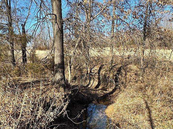 5th image of 22465 E 850th Road