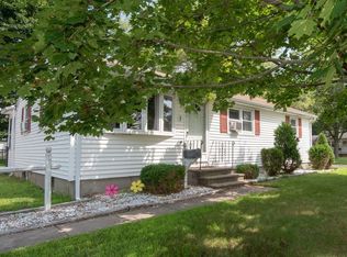 2 Vine St, Oxford, MA 01540