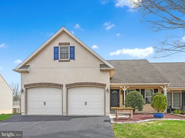 902 Cambridge Dr, Manheim, PA 17545