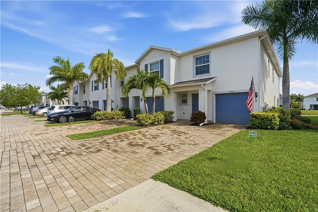 3 bed, 2.5 bath, 1680 sqft, $2,650 — Photo 2