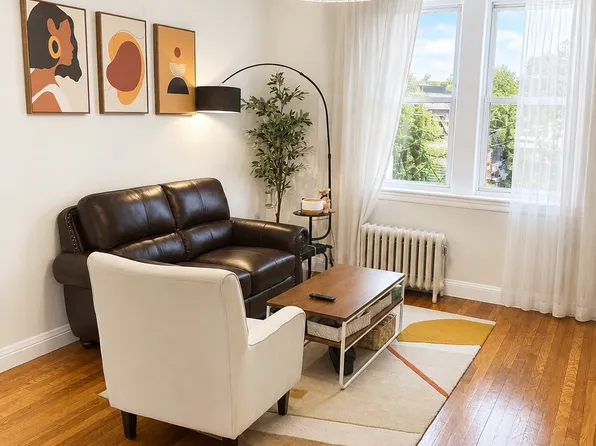 169 Kent St, Brookline, MA