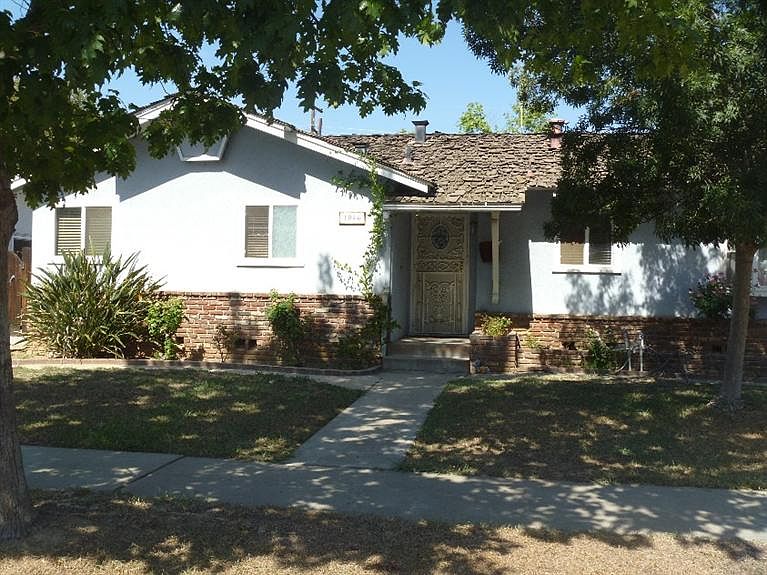 1st image of 1046 W Indianapolis Ave