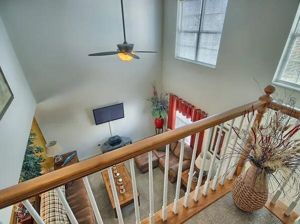 7482 Cayman Ln #7482, Columbus, OH 43085