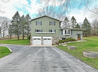 W226S4691 Weber Dr, Waukesha, WI 53189