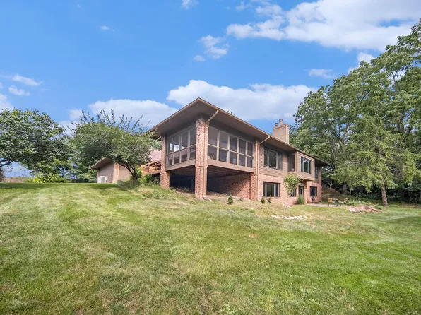 5144 Pheasant Trl, Ann Arbor, MI 48105