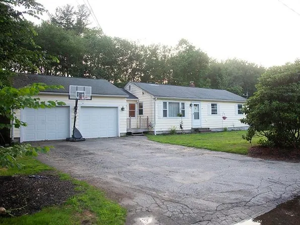 34 Hamlet St, Pascoag, RI 02859
