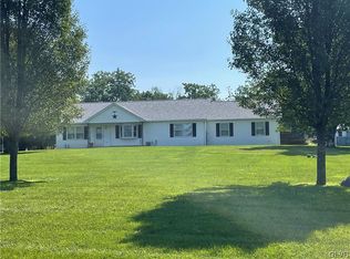 1797 S Delaware Dr, Mount Bethel, PA 18343