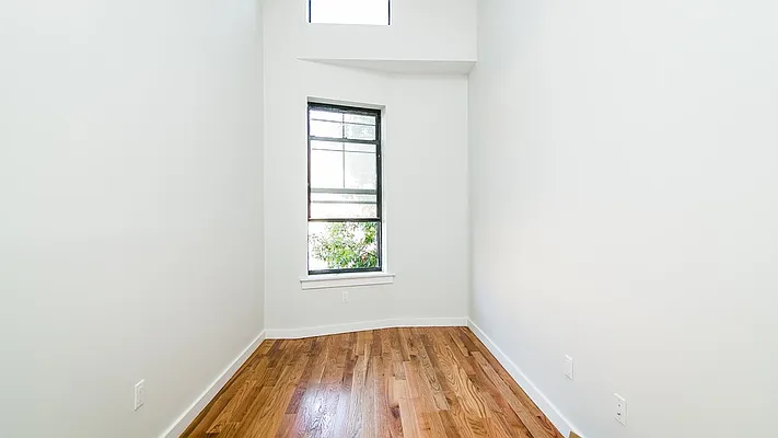 Rented by Nooklyn NYC LLC | media 14