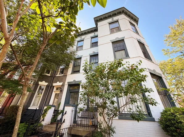 101 7th St SE APT 5, Washington, DC 20003