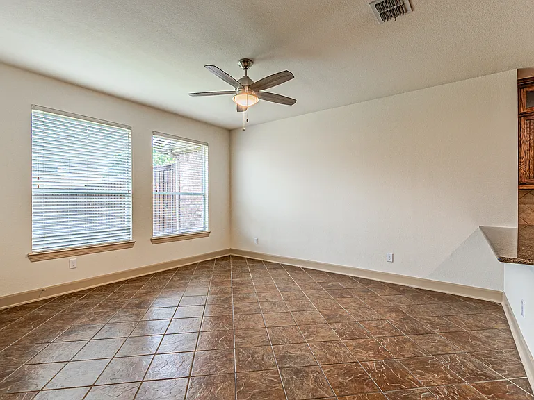 15097 Blakehill Dr — Photo 23