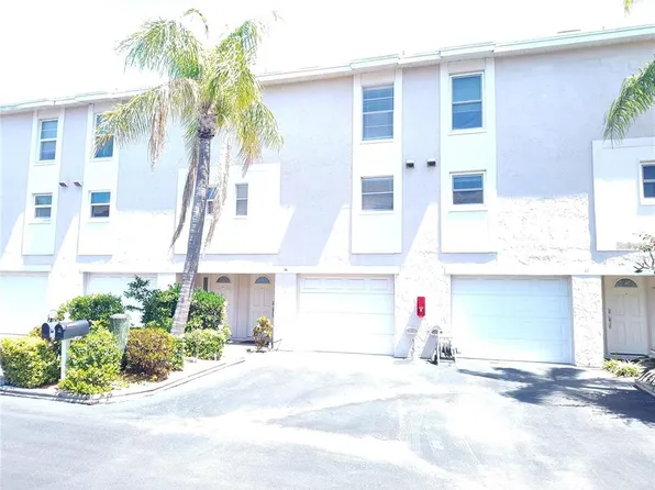 255 Capri Cir N APT 36, Treasure Island, FL 33706