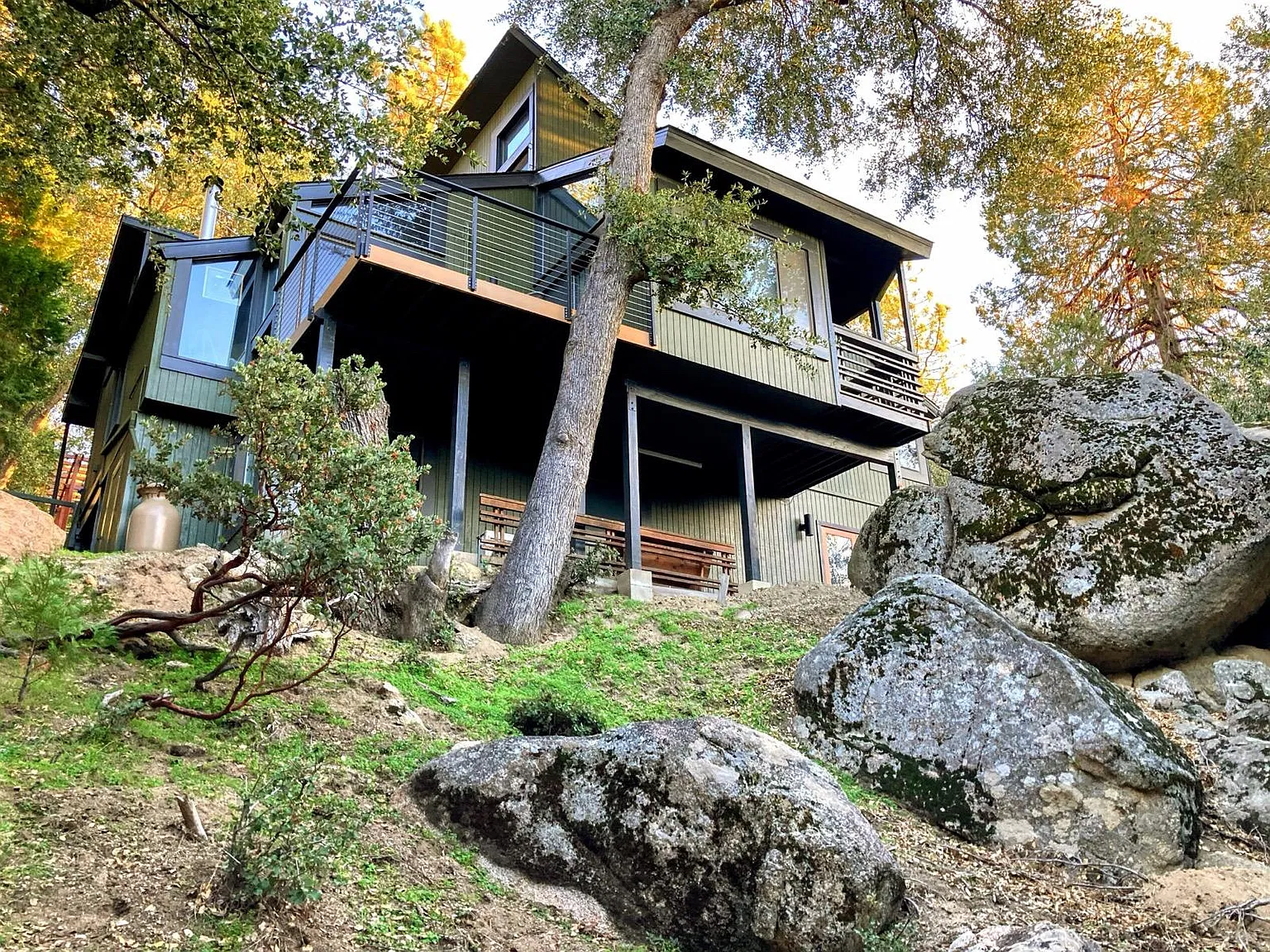 3 bed, 1450 sqft, $3,500 — Photo 1