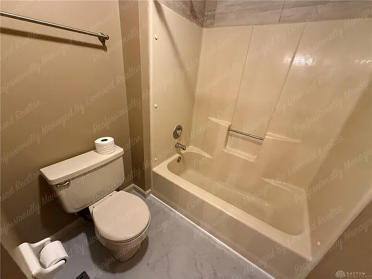9765 Centerville Creek Ln — Photo 24