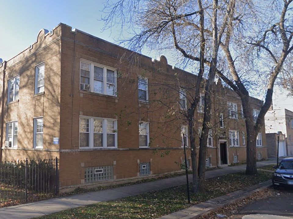 1st image of 2954 N Kostner Ave #1