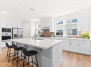 2545 Broom Ln, Carlsbad, CA 92008