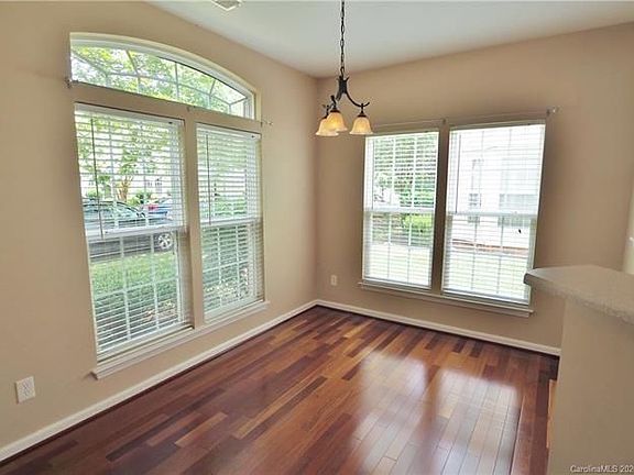 3rd image of 9551 Glenashley Dr