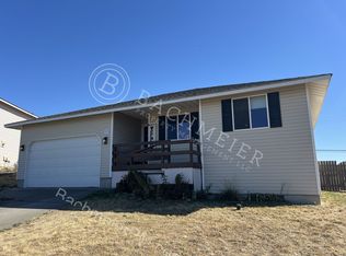 1321 SW 11th Ct, Pendleton, OR 97801