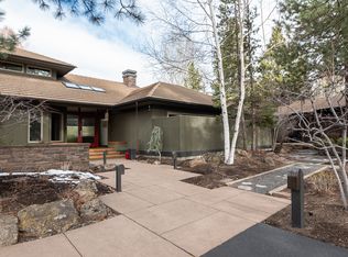 19590 Green Lakes Loop, Bend, OR 97702