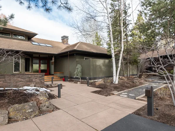 19590 Green Lakes Loop, Bend, OR 97702