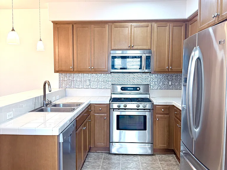 2866 Alnwick Ave #3 — Photo 9