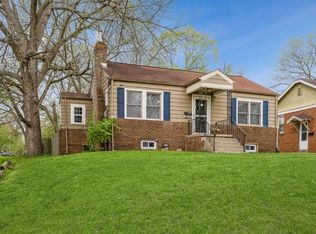 2404 30th St, Des Moines, IA 50310