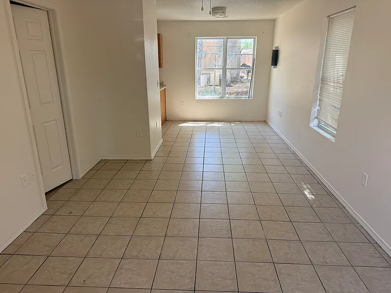 424 Tennessee St NE #C — Photo 6