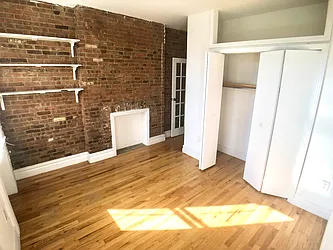 Rented by MOTION New York