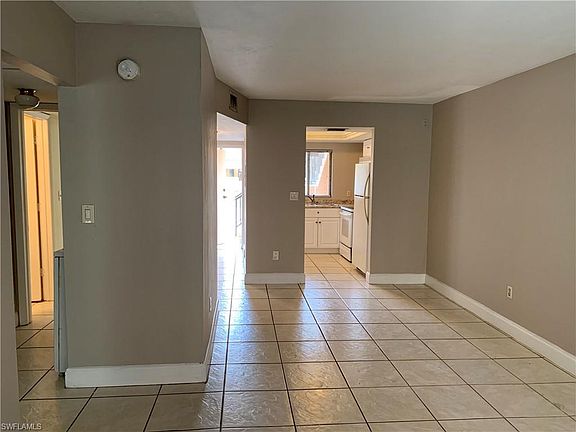 5th image of 2650 Park Windsor Dr APT 109
