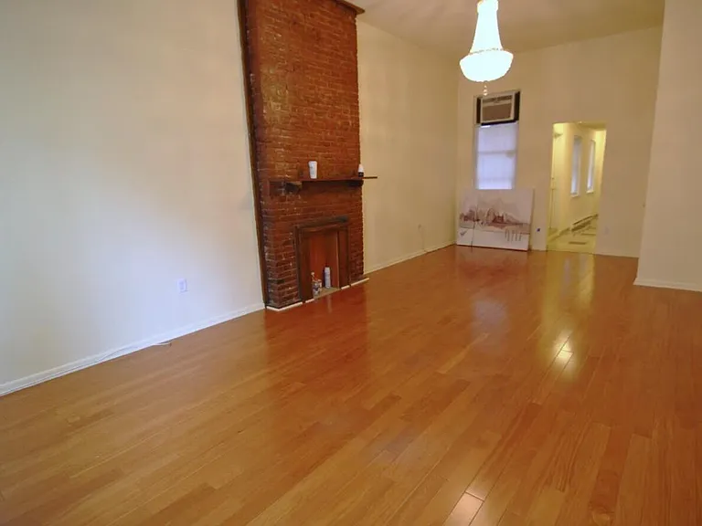 317 S 16th St #1 — Photo 13