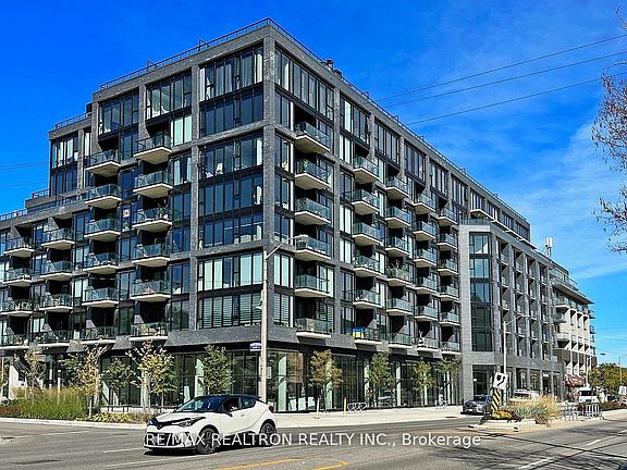 2nd image of 7 Smith Cres #608