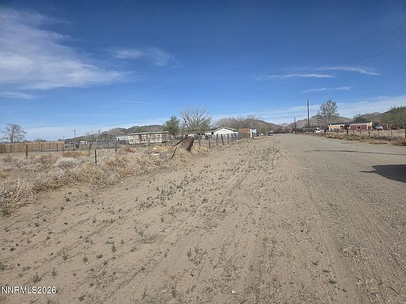 3rd image of PAR3 Rheta Ln