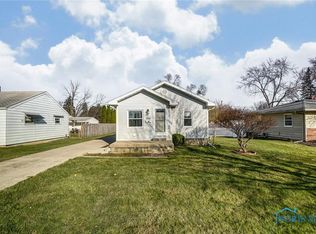 1356 Hugo St, Maumee, OH 43537