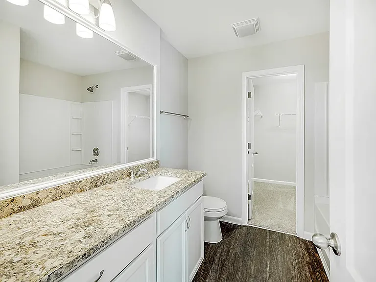 209 Kirkside Dr — Photo 11