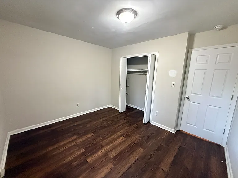 4822 Hollenden Dr #C — Photo 13