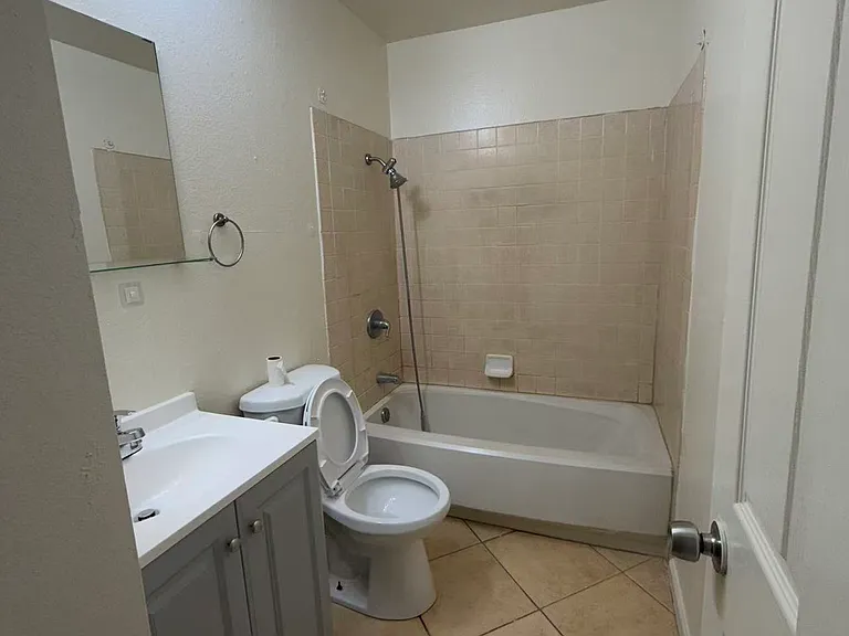7236 Winterwillow Ct — Photo 12