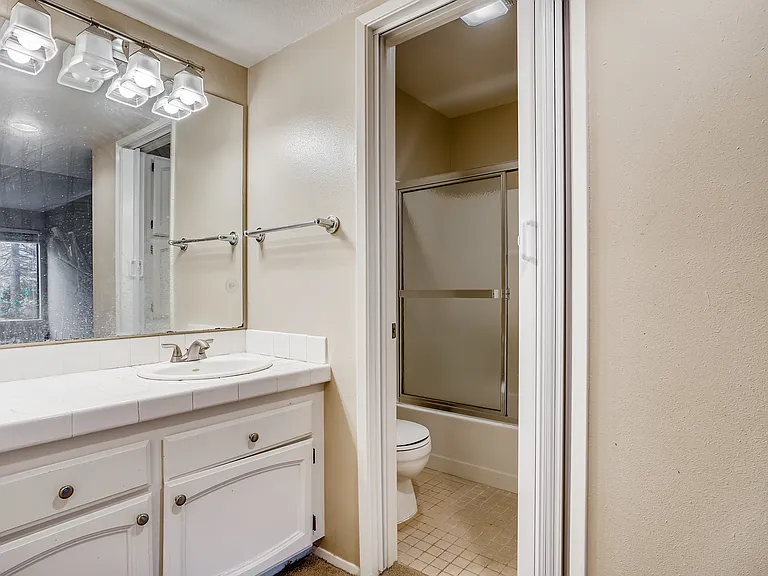 11506 NE 128th St #17 — Photo 18