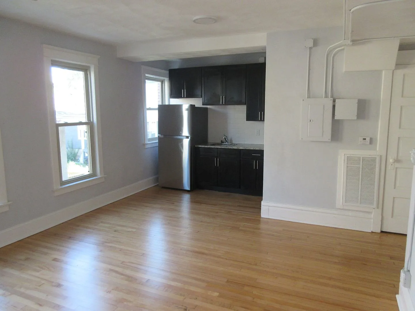 446 — Photo 2