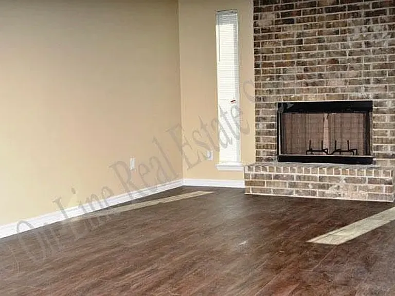 806 San Pedro Dr #C — Photo 2