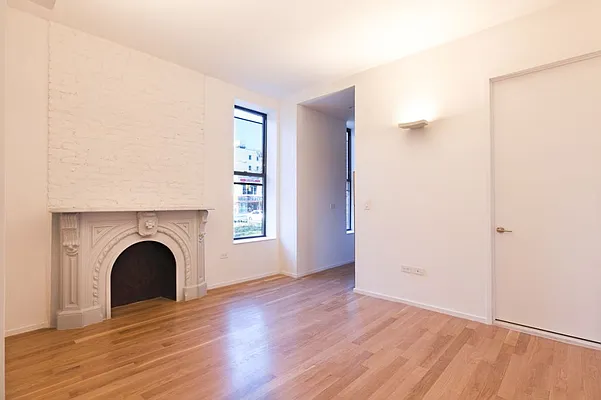 Rented by Compass | media 25