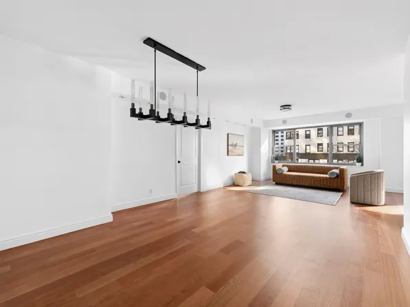 400 East 56th Street image 1 of 14
