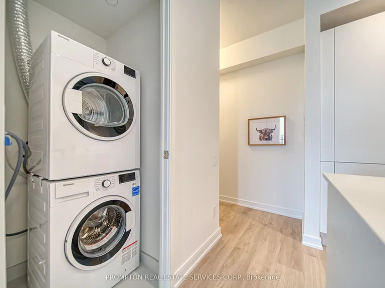3 Gloucester St #1006 — Photo 13