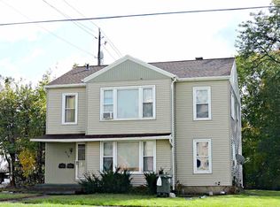 619 W 3rd St, Waterloo, IA 50701