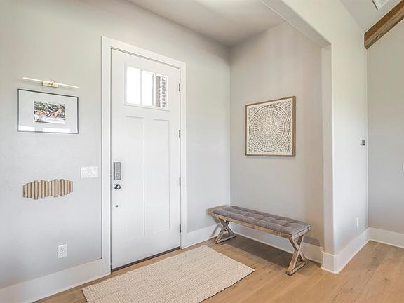 4th image of 10028 Lacewood Dr