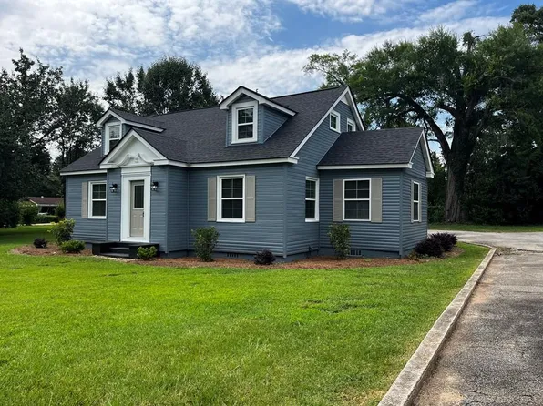 926 Johnson St SE, Dawson, GA 39842
