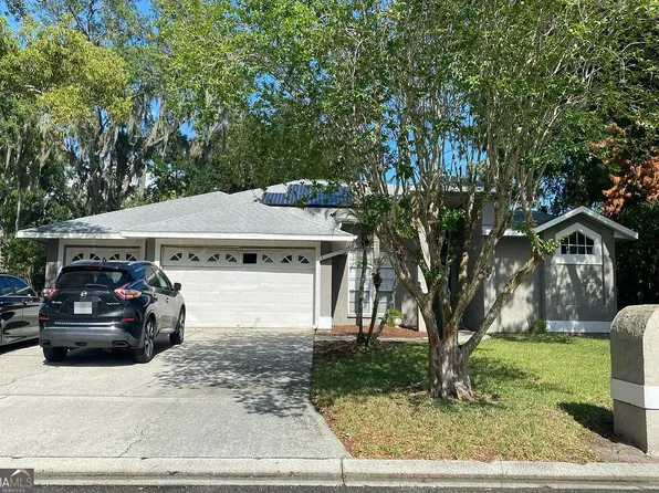 3018 Forest Club Dr, Plant City, FL 33566