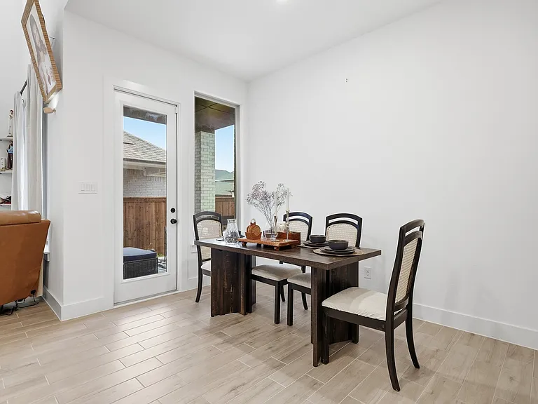 1528 Sandhill Ln — Photo 13