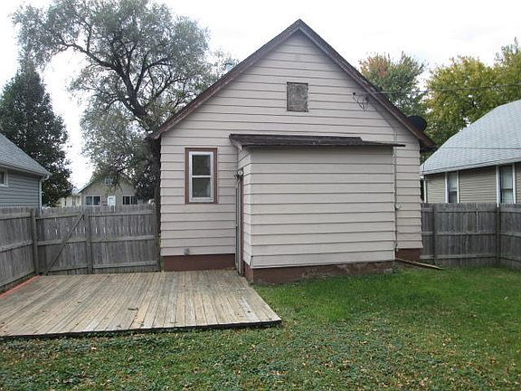 3rd image of 2720 Ave A